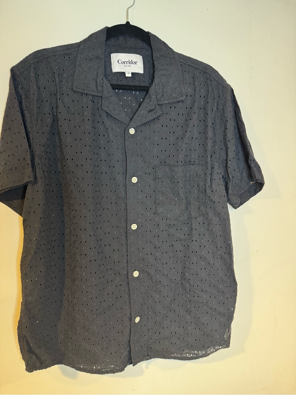 Corridor NYC Floral Eyelet Camp Shirt Men’s M Black Cotton